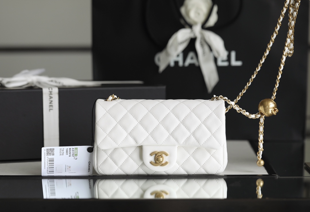 Ch**el classic flap mini with golden ball