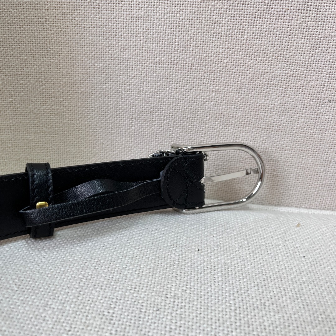 Ch**el leather belt