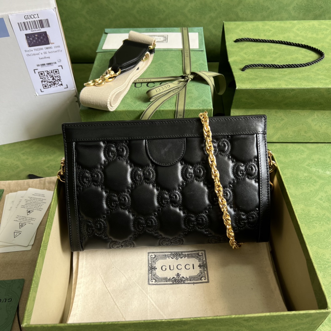 GG Matelassé leather small bag