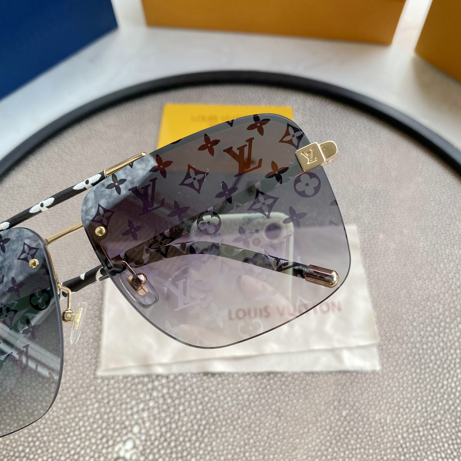 aviator sunglasses