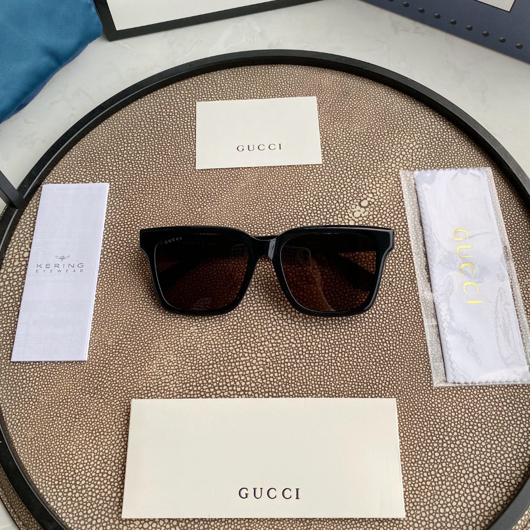 Gvc*1 acetate sunglasses with logo