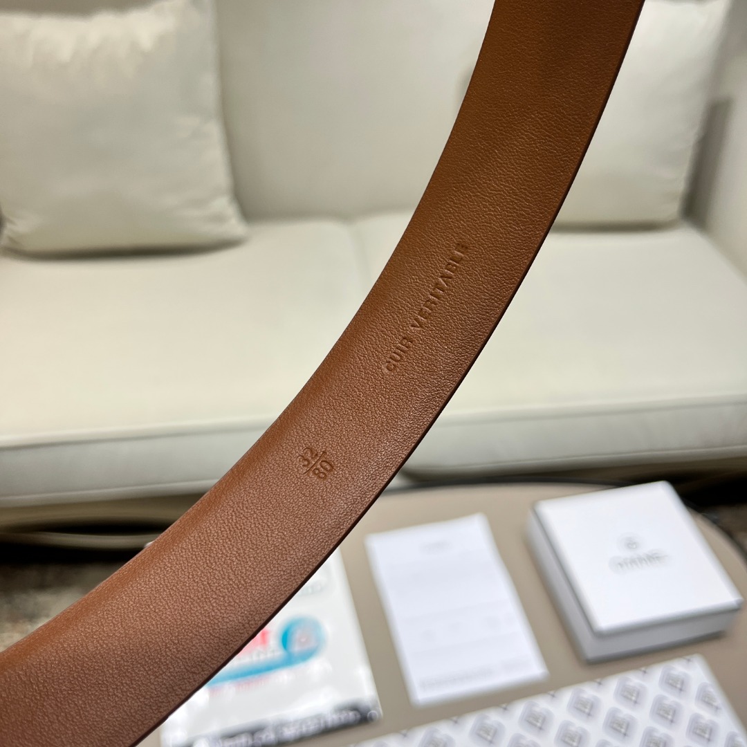 Ch**el leather belt