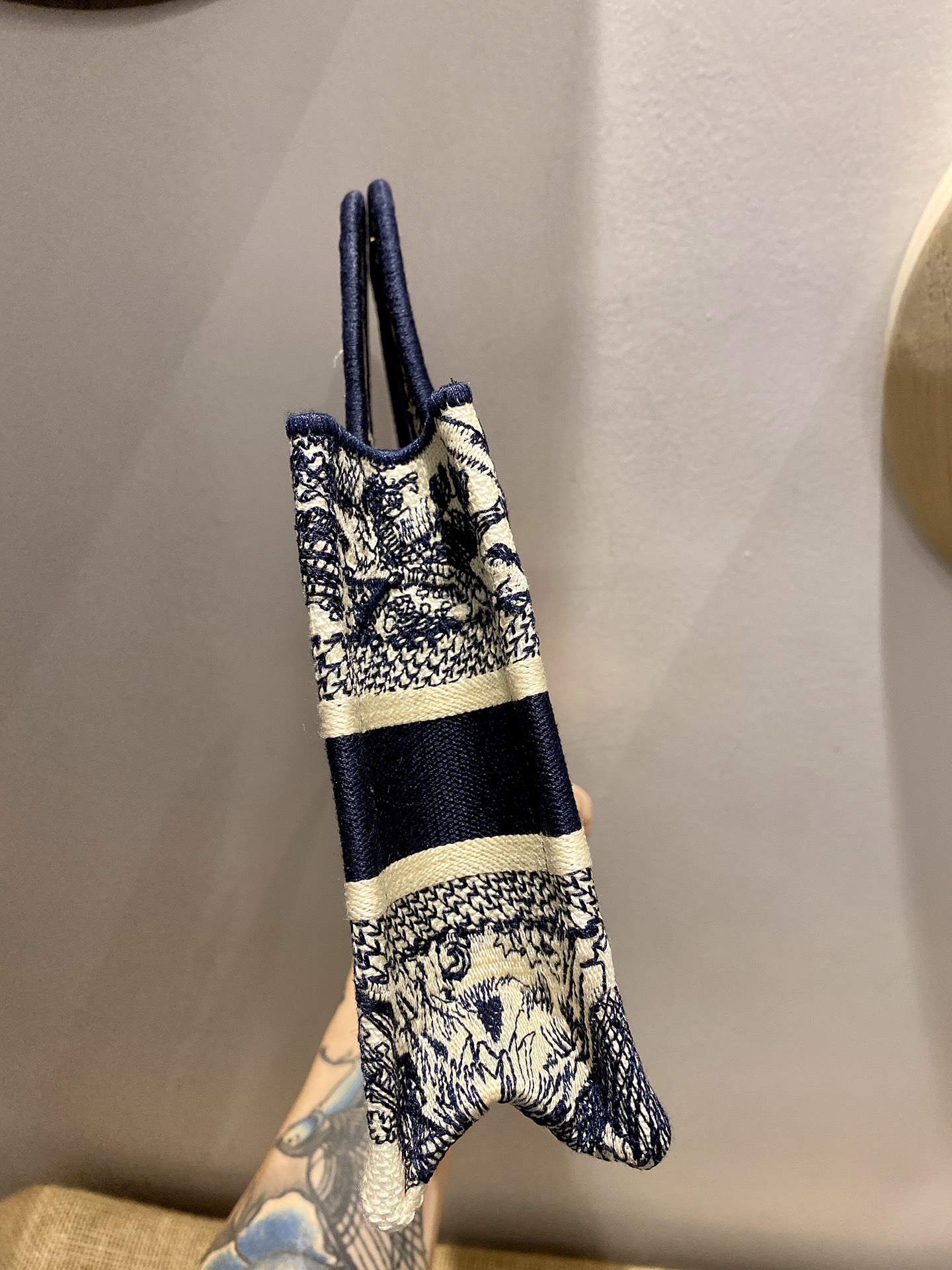 D10r BOOK TOTE