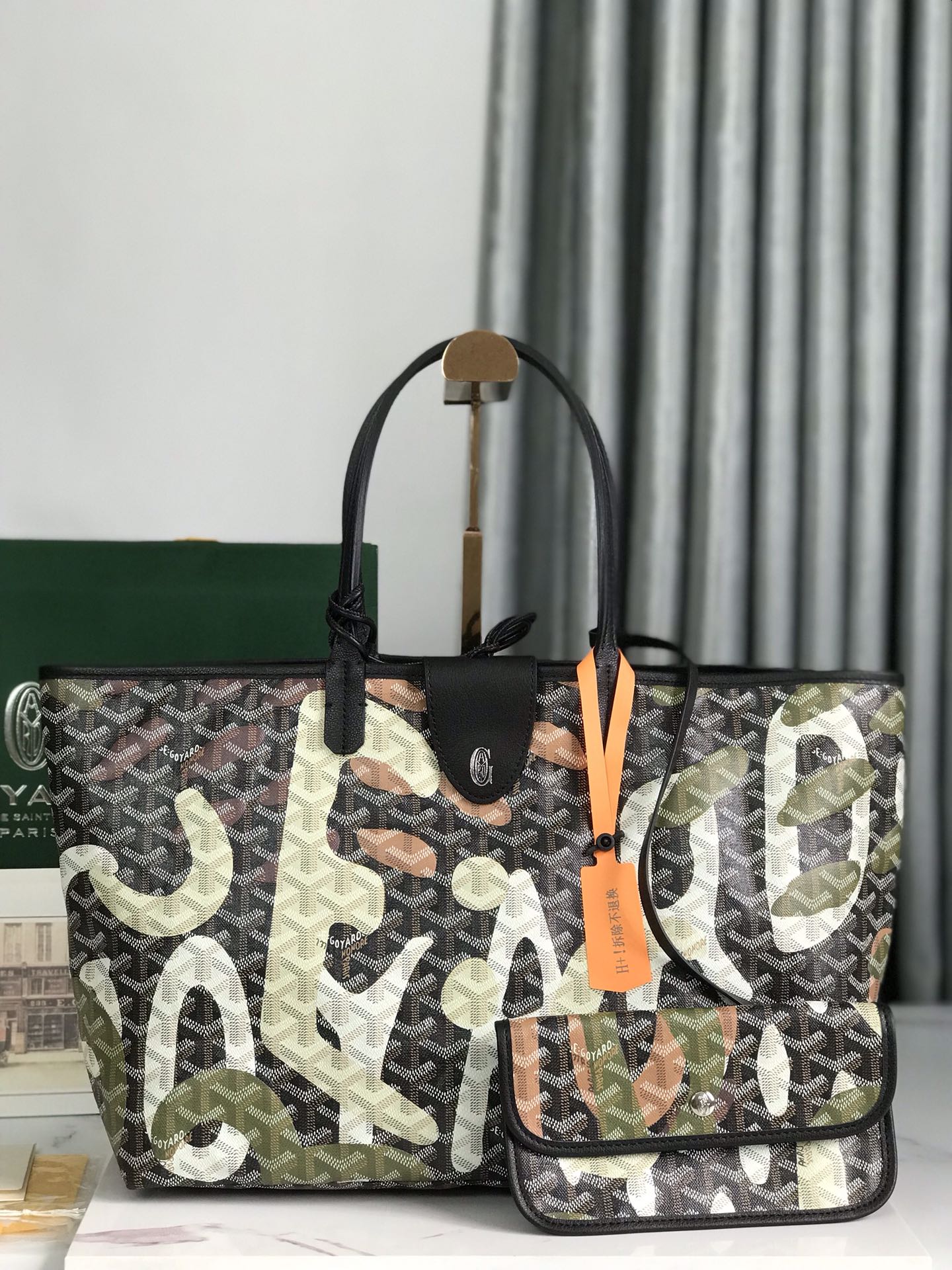 SAINT L0vis Tote bag