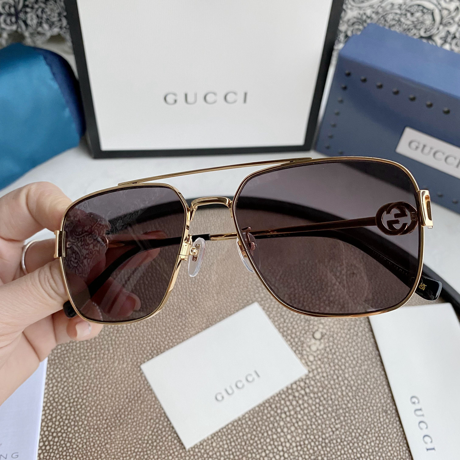 NAVIGATOR FRAME SUNGLASSES