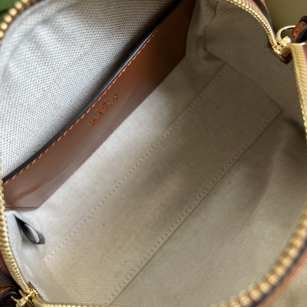 GG Matelassé leather mini bag