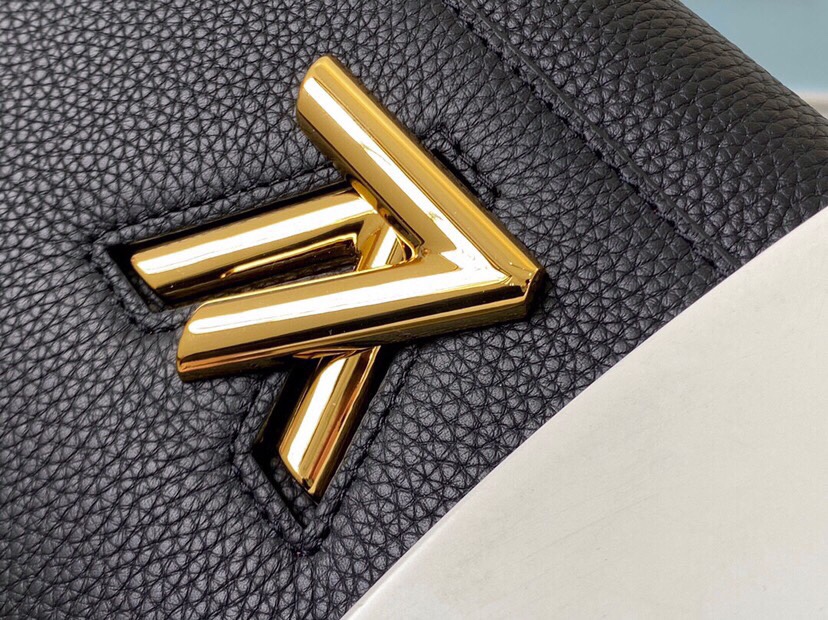 TWIST ON HANDLE