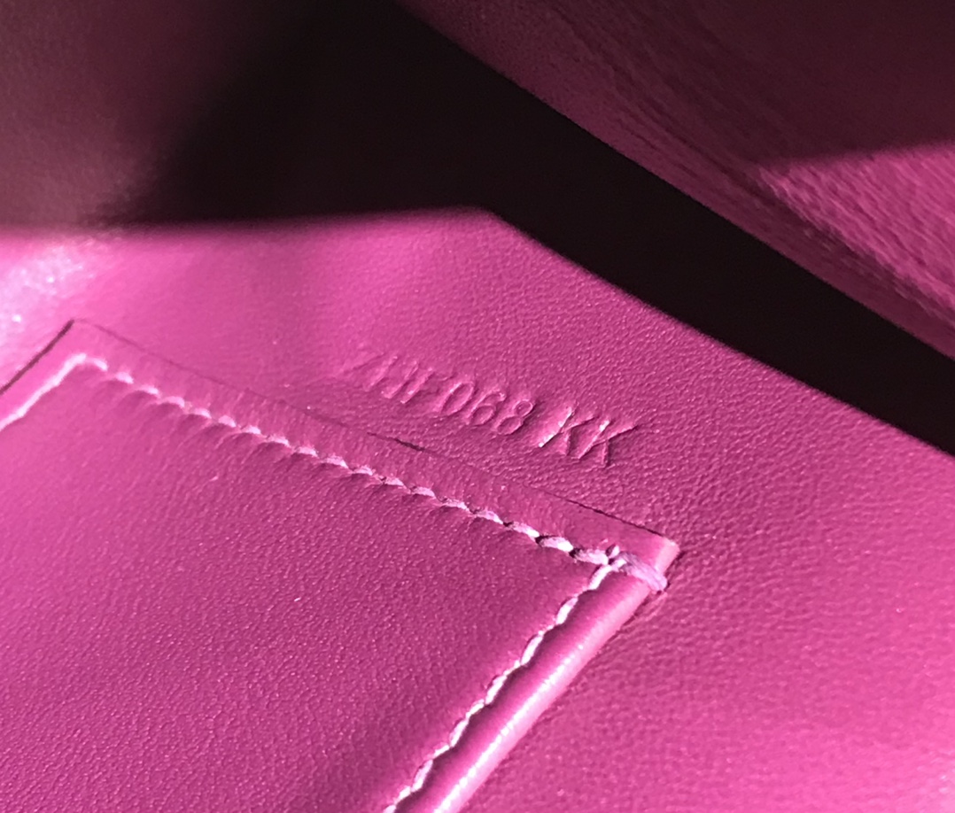 H**me5 Kelly Pochette