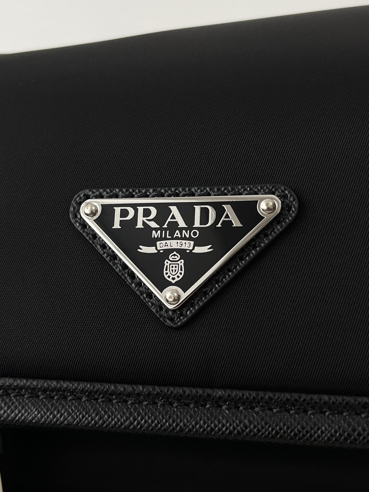 Pra*a Messenger bag