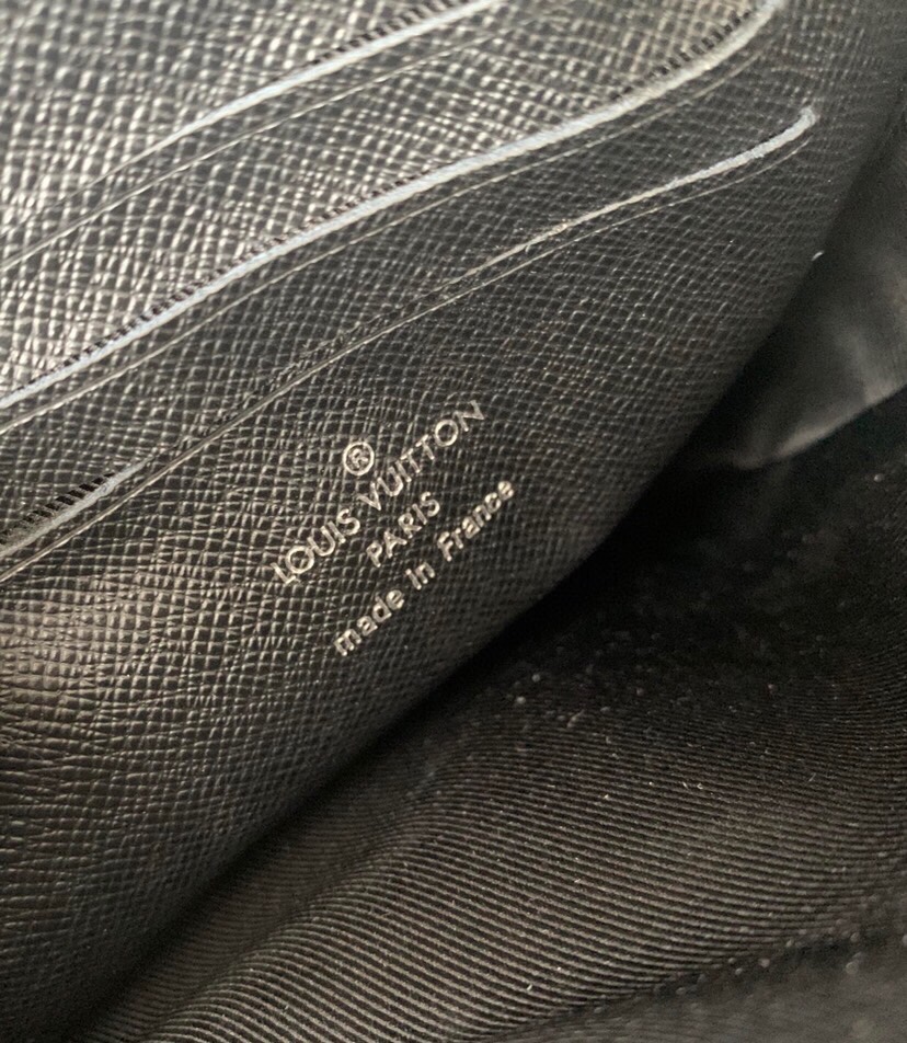CHRISTOPHER WEARABLE WALLET