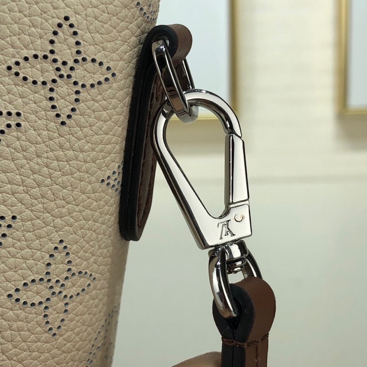 L0vis Vvtt0n Mahina Leather Hina PM