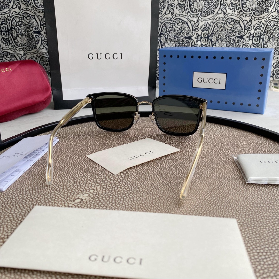 Gvc*1 Eyewear square tinted sunglasses