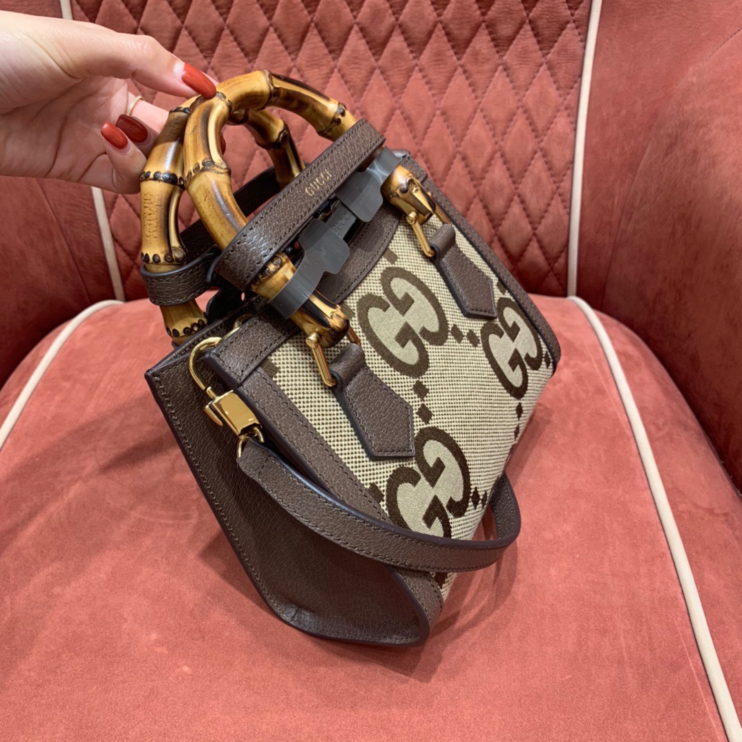 Gv*c1 Diana Tote bag