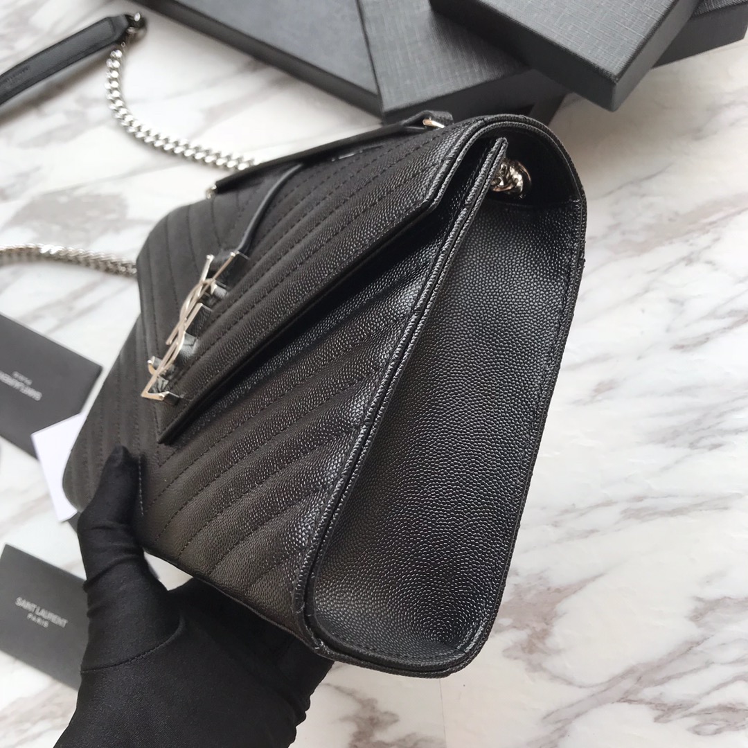 Y51 Shoulder bag