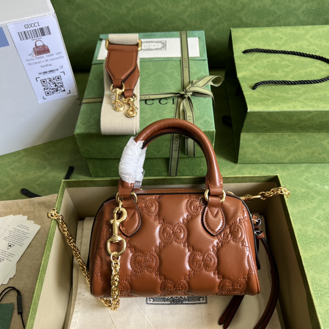 GG Matelassé leather mini bag
