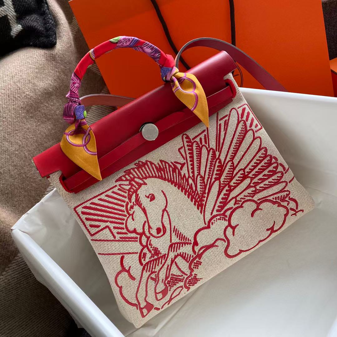 H**me5 Herbag 31 Roturnme Pegase en rouge
