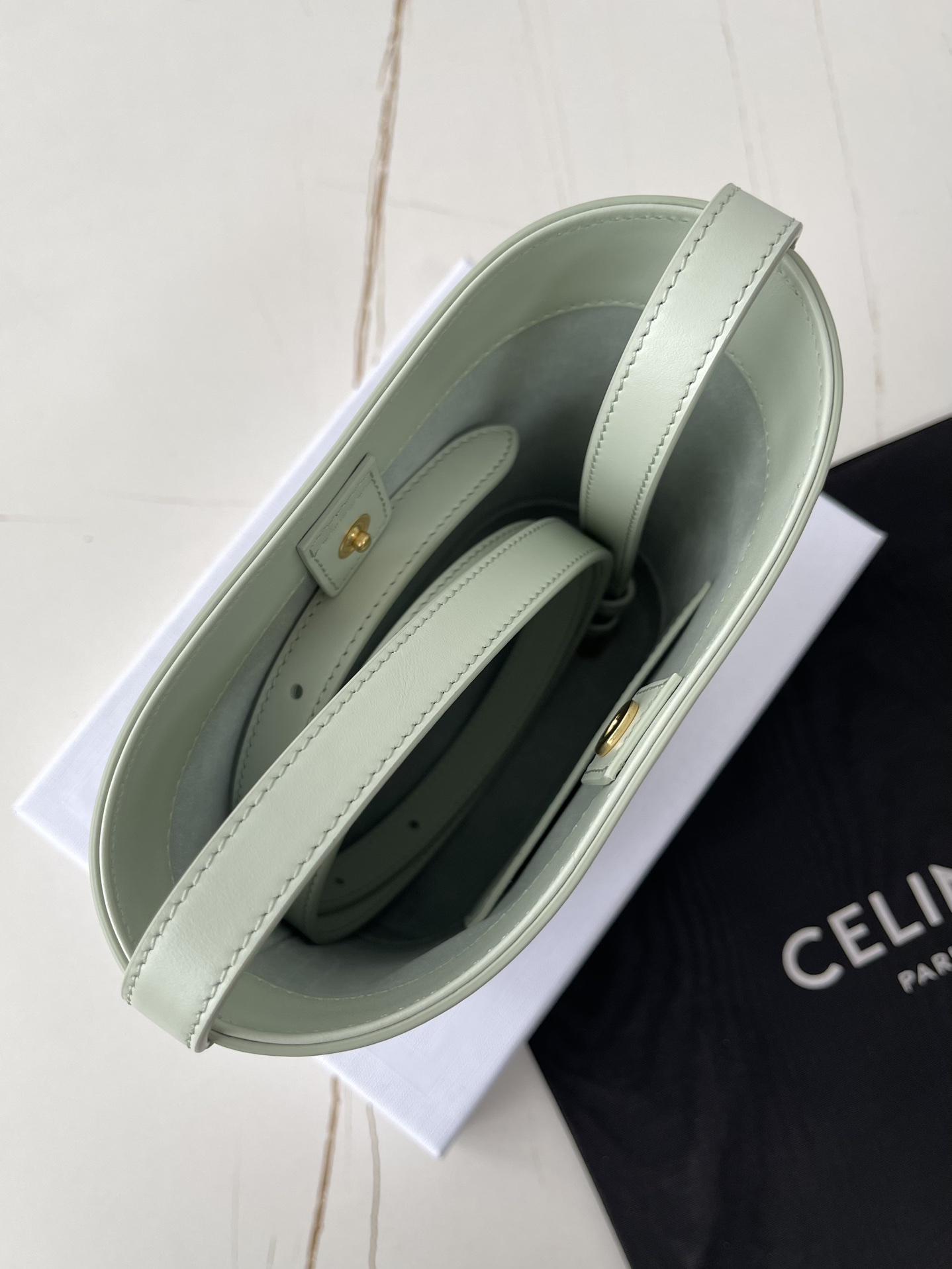 Ce1i*e Leather bag