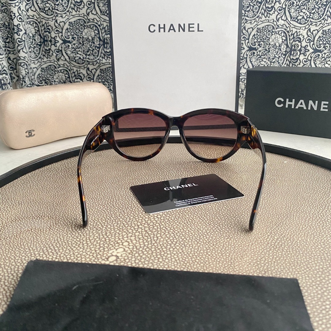 Ch**el Sunglasses