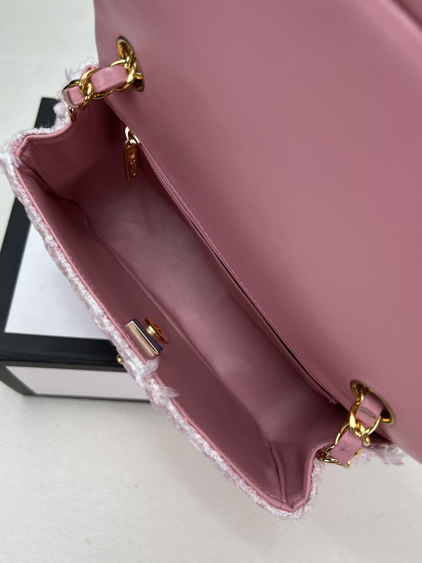 MINI CLASSIC FLAP BAG