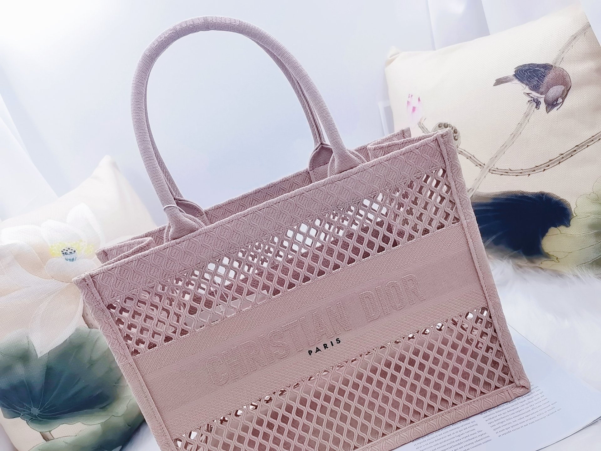 D10r Book Tote