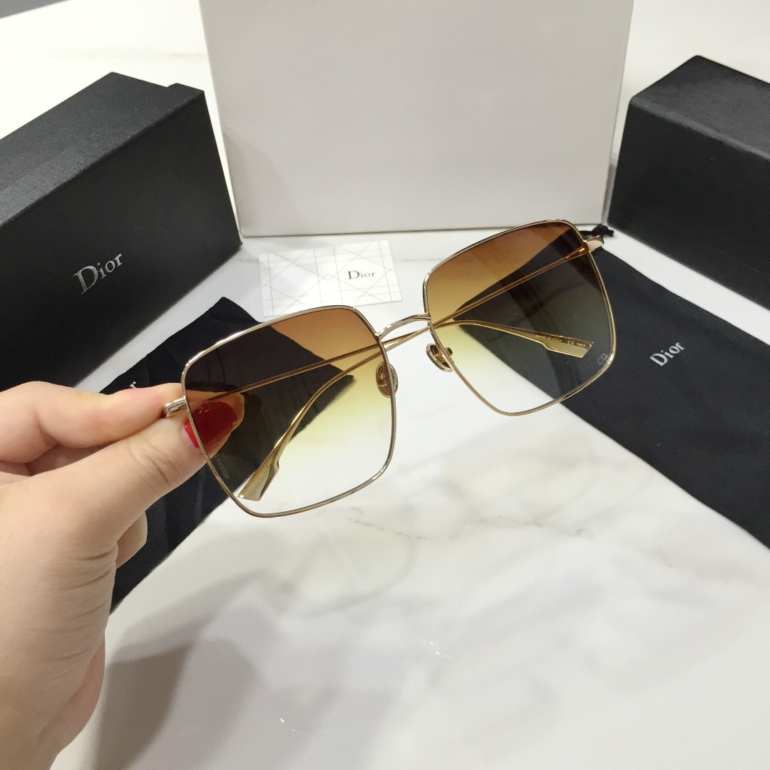 Stellaire Square Sunglasses