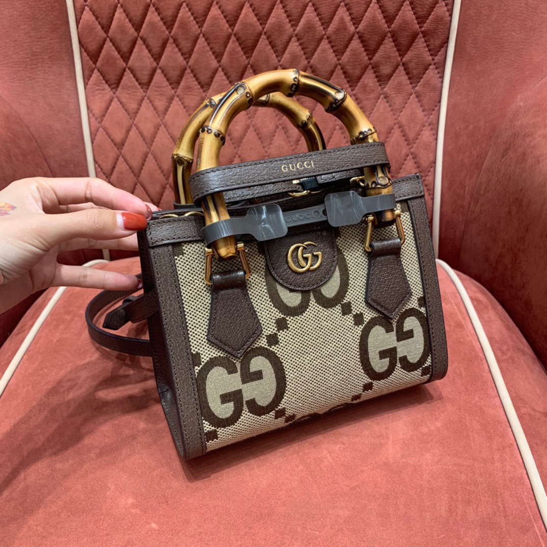 Gv*c1 Diana Tote bag