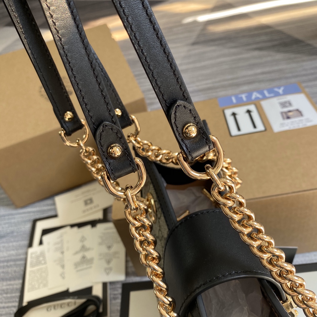 Gvc*1 Padlock Small Shoulder Bag