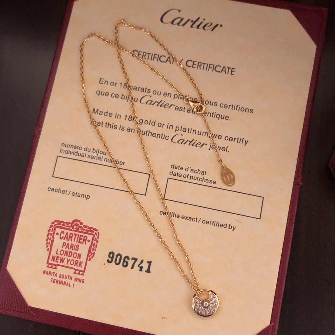 Ca*t1er D1am0nd Necklace