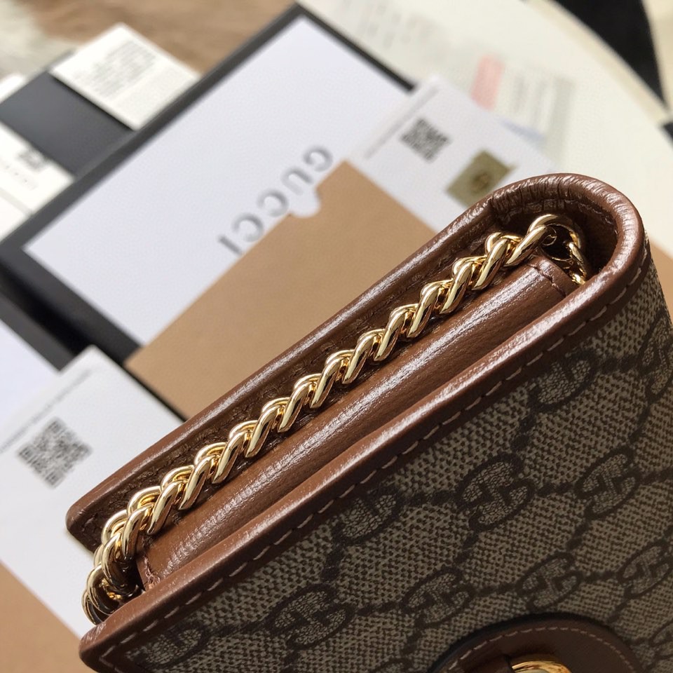 Gvc*1 Horsebit 1955 wallet with chain