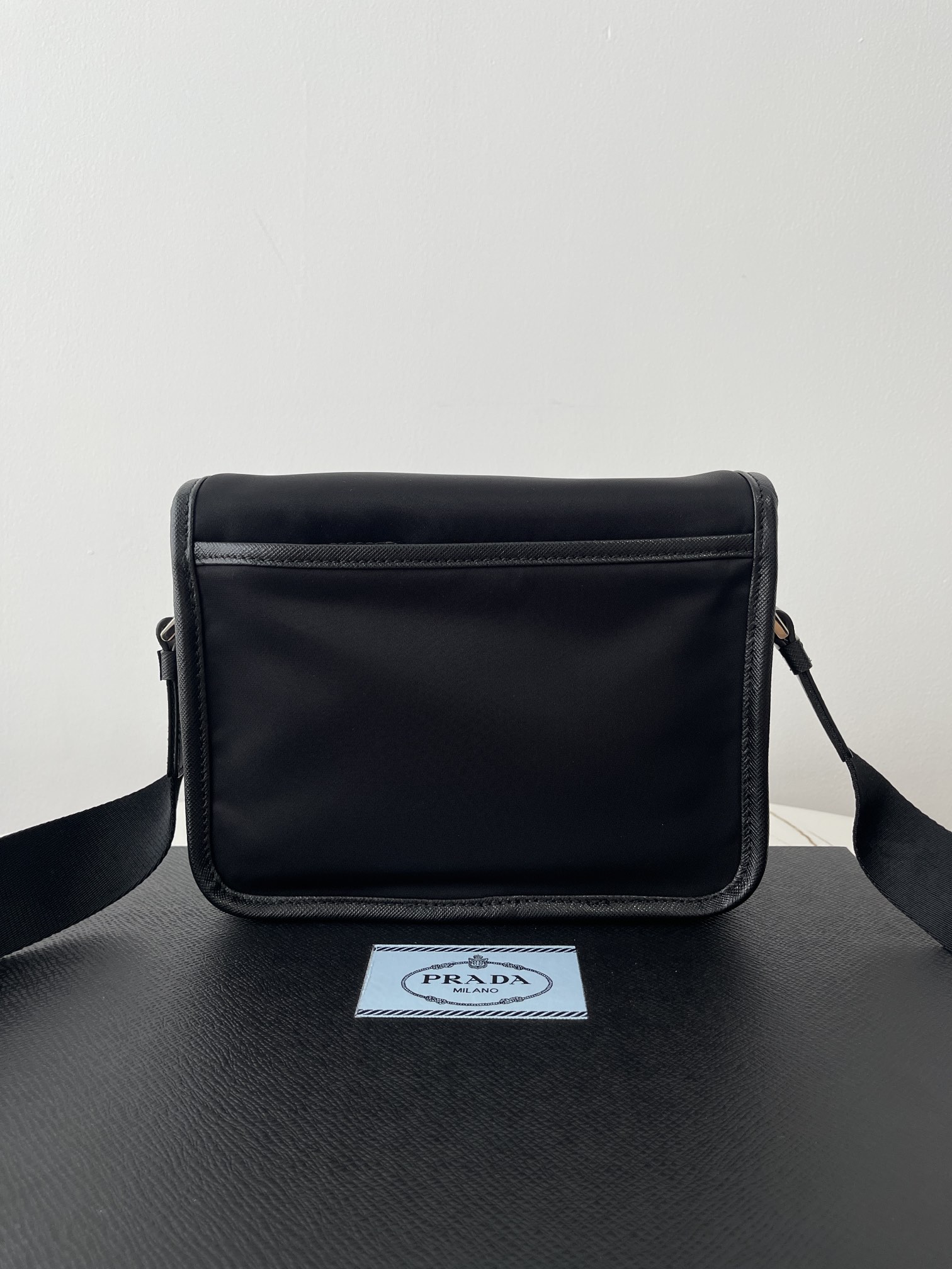 Pra*a Messenger bag