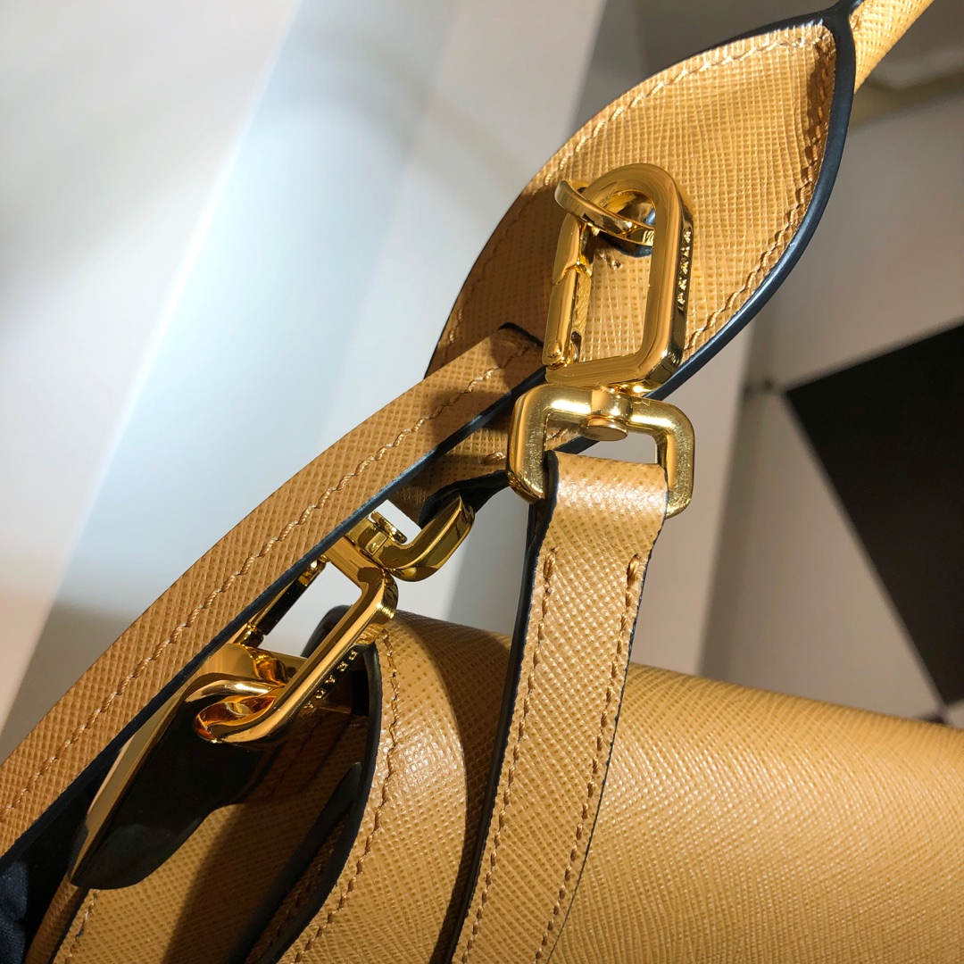 Sybille Leather bag
