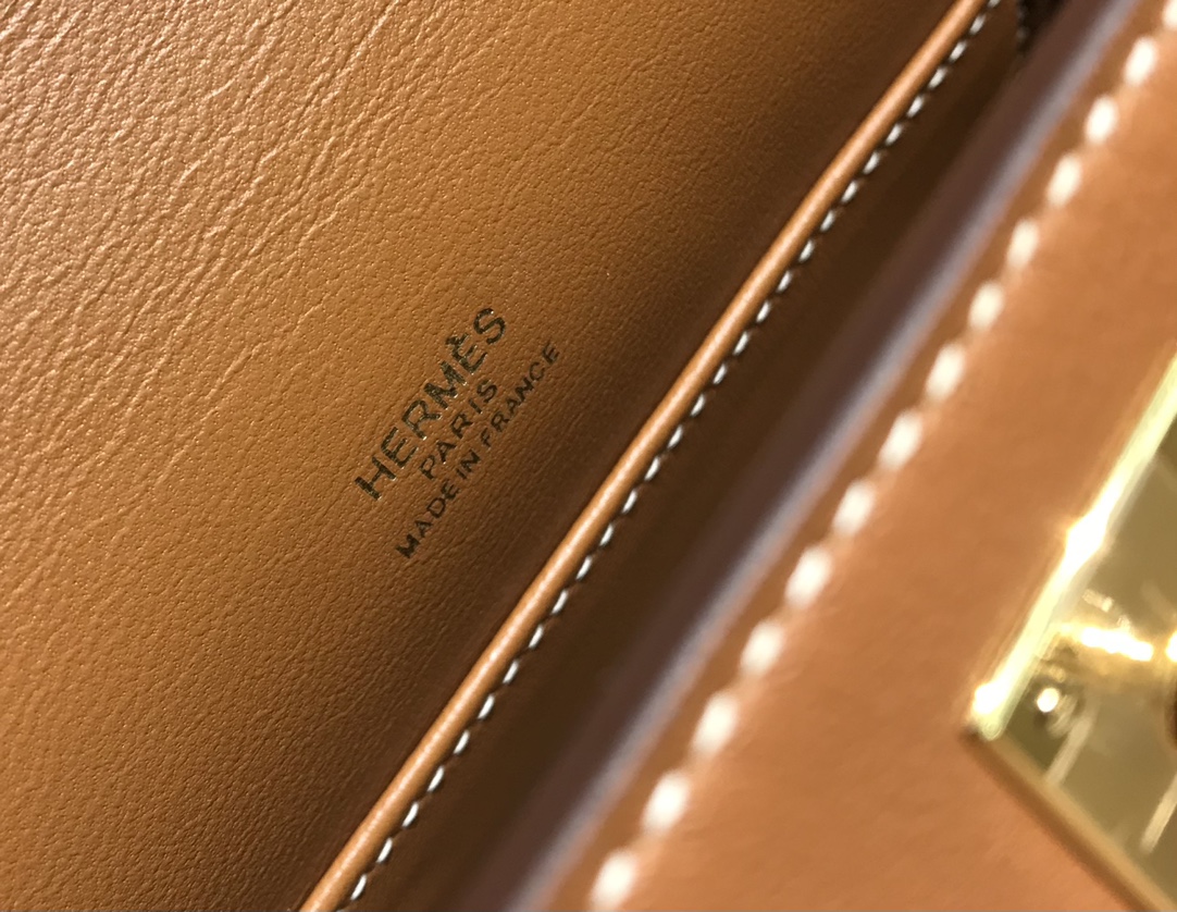 H**me5 Kelly Pochette