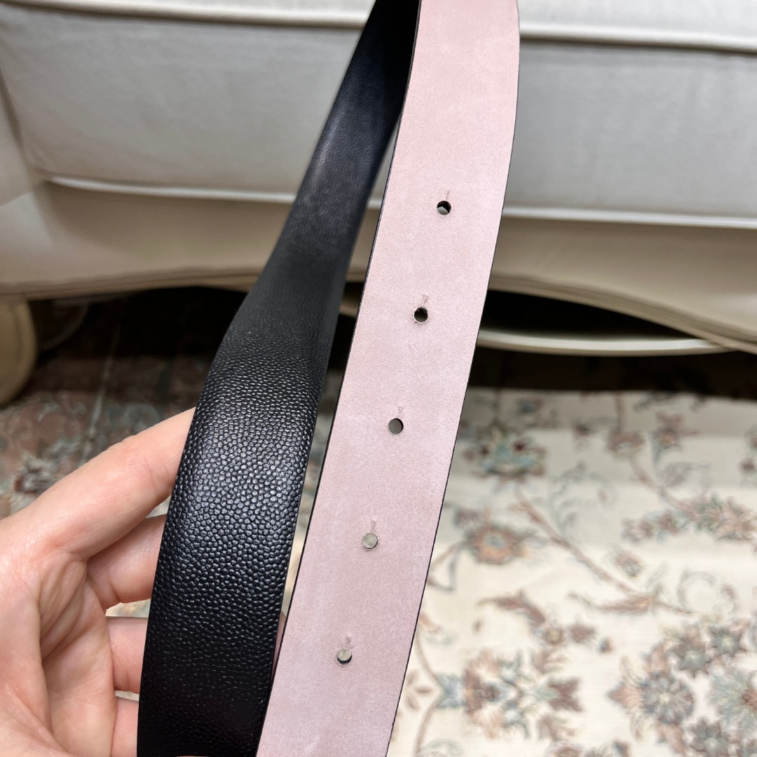 Ch**el C logo belt