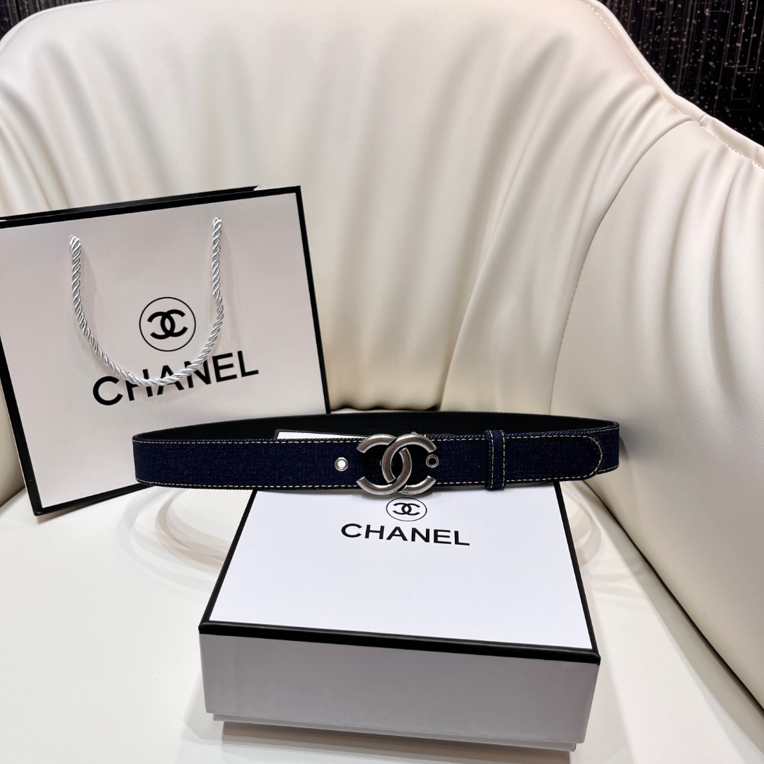Ch**el Pre-Owned 1990s CC Turn-lock denim belt