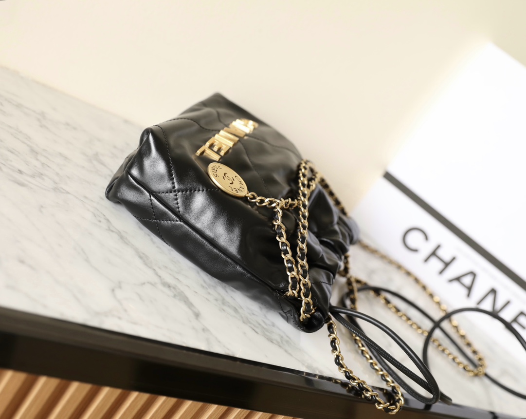 Ch**el 22 mini bag