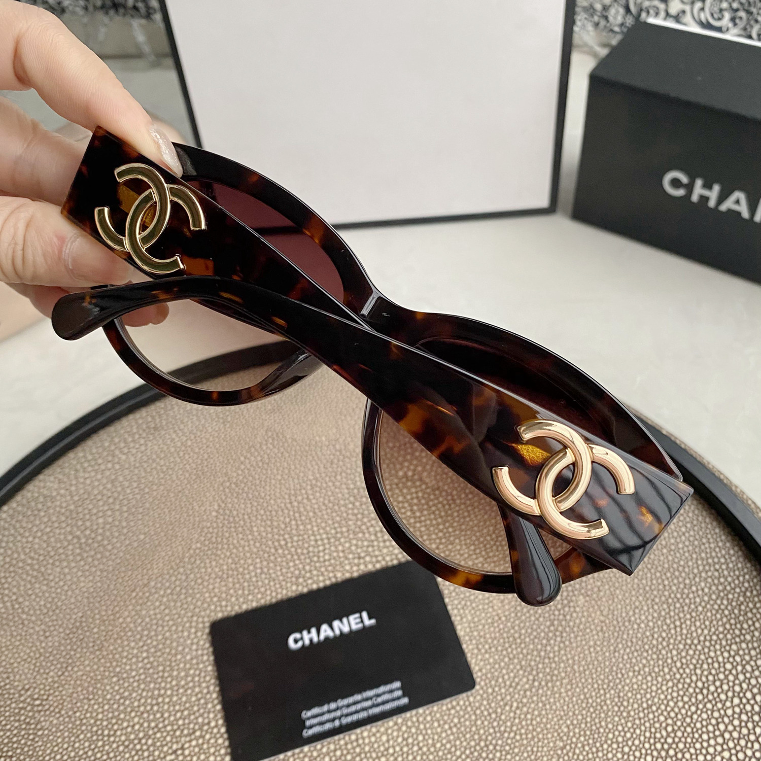 Vintage Ch**el sunglasses