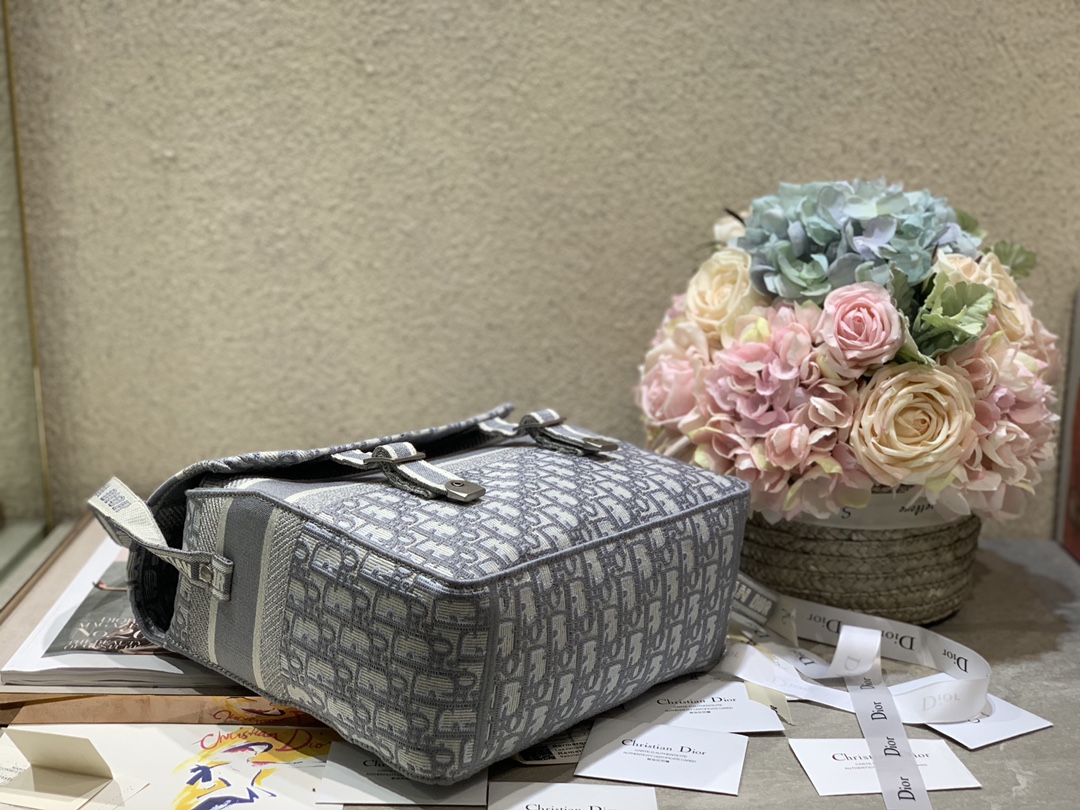D10r Oblique Camp Bag