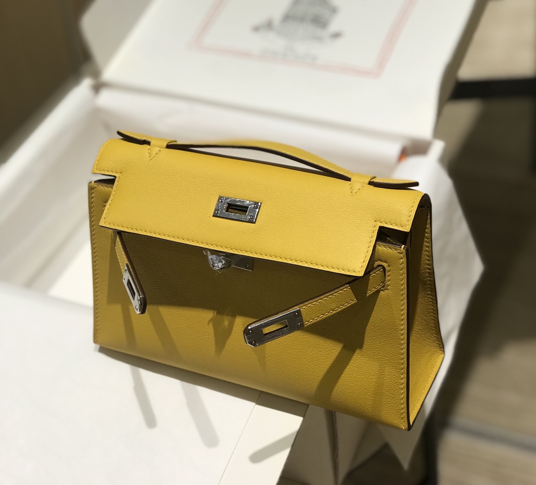 H**me5 Kelly Pochette