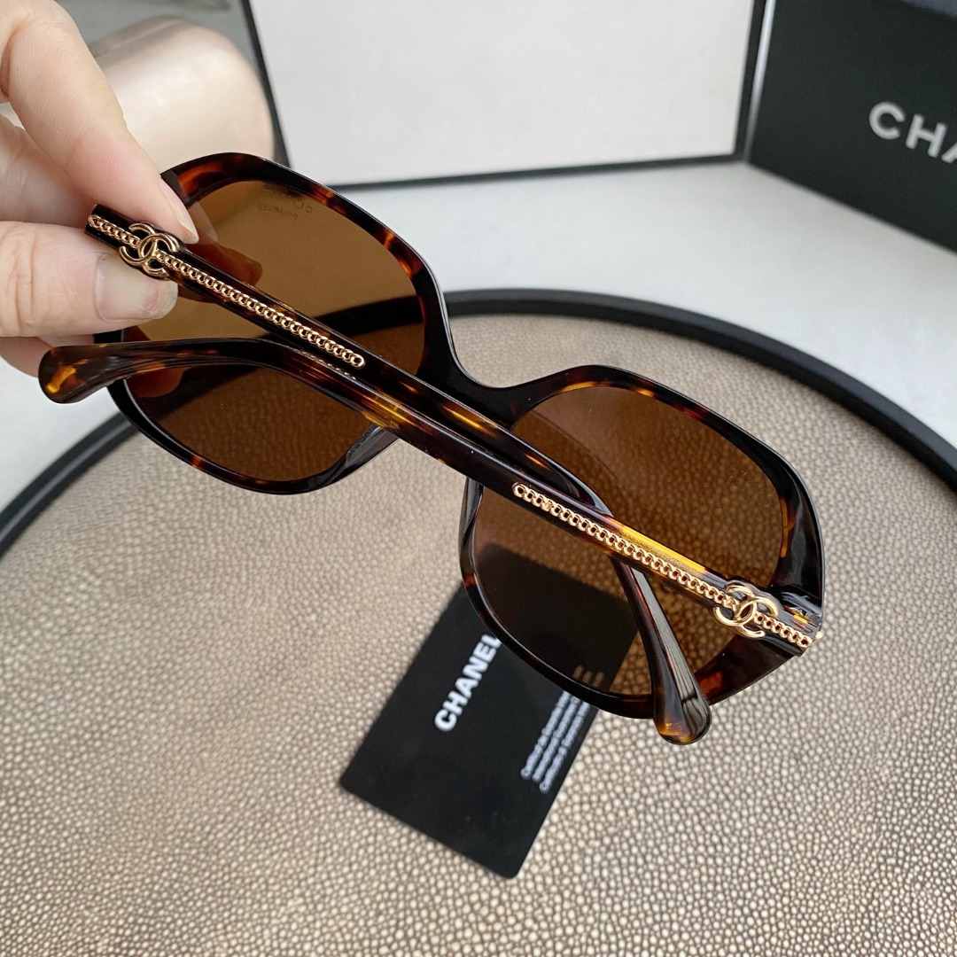 Round Sunglasses