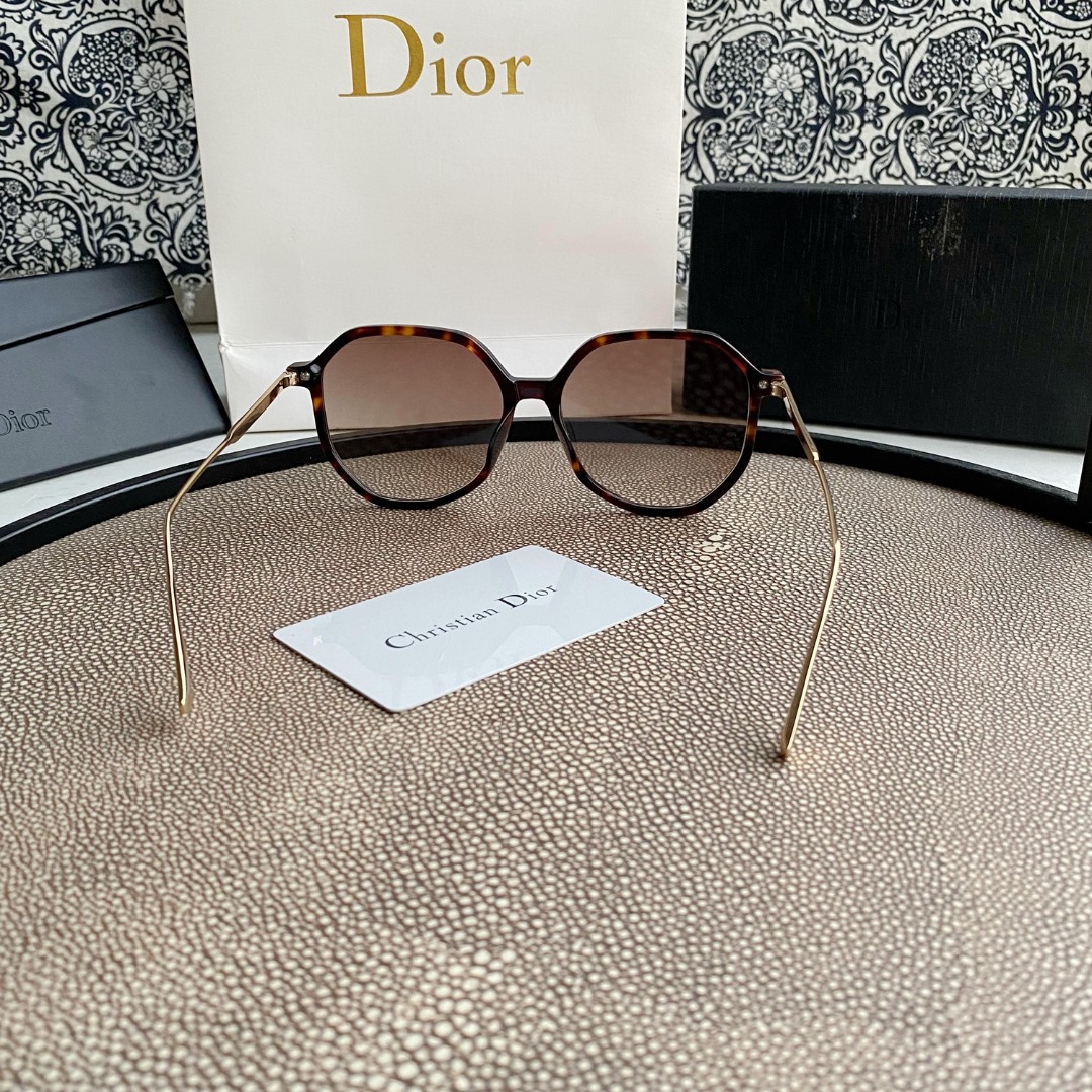 Round Sunglasses