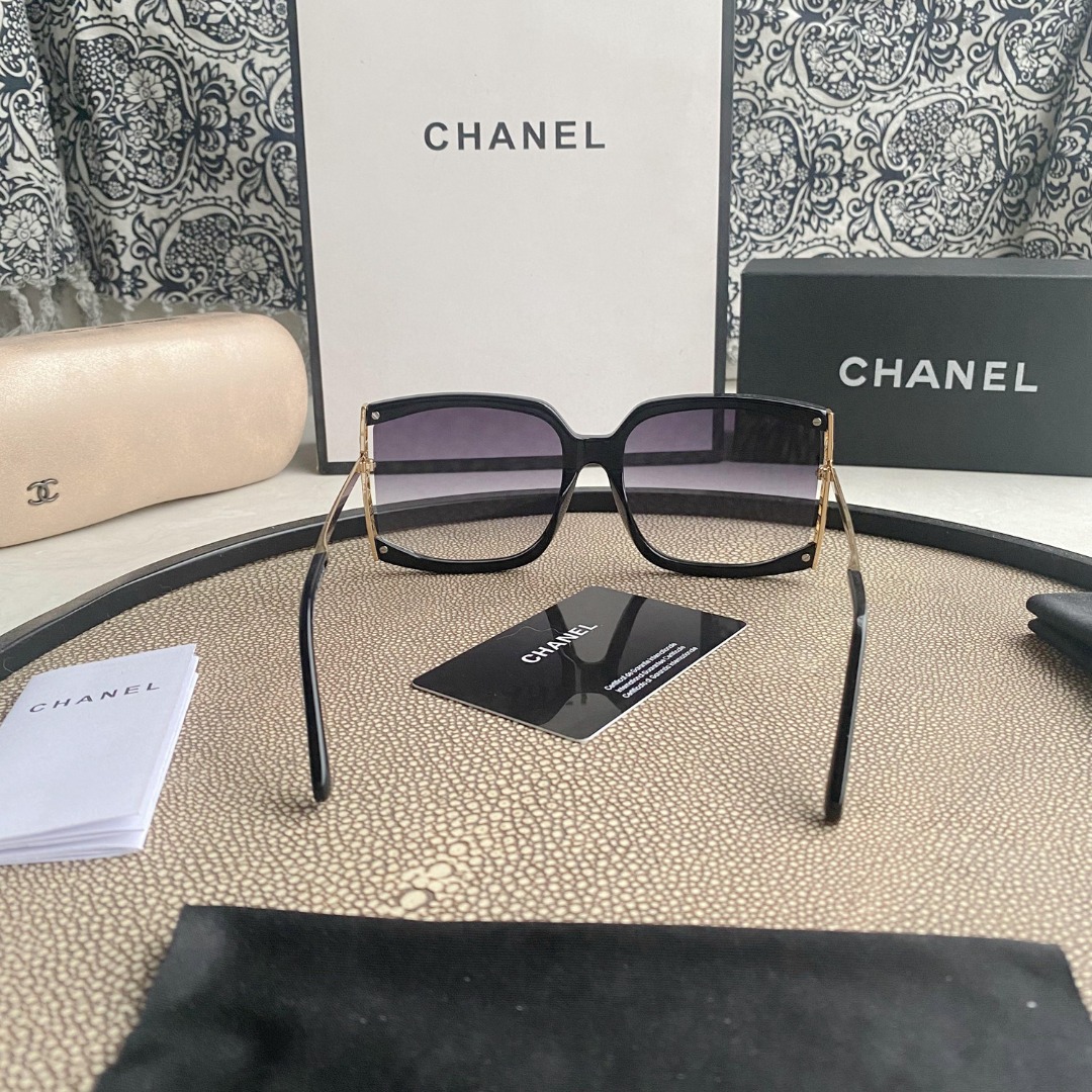 Square Sunglasses