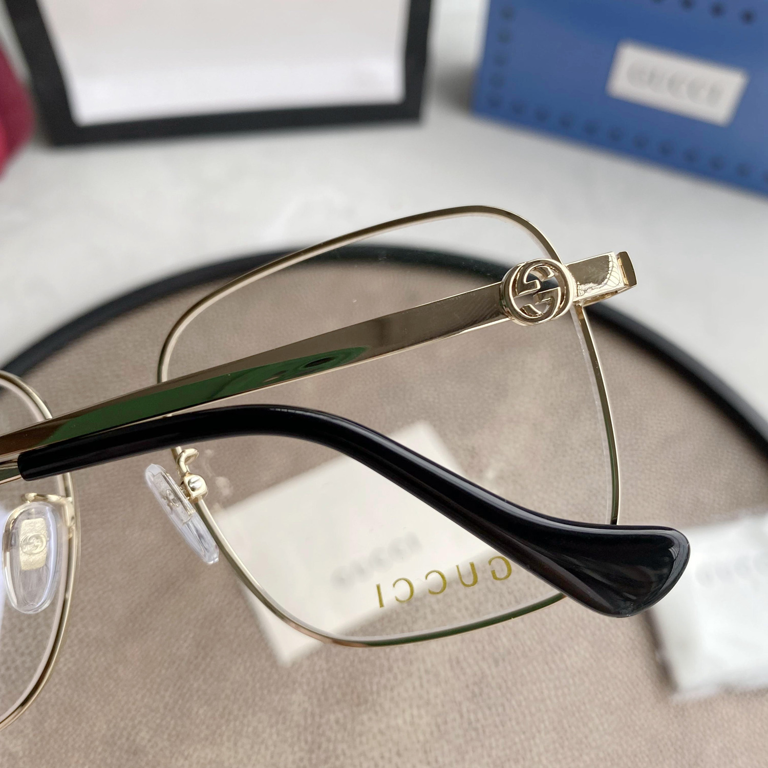 SQUARE-FRAME SUNGLASSES