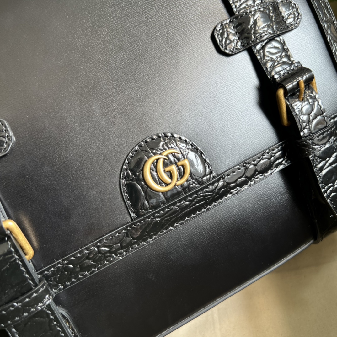 GG leather bag