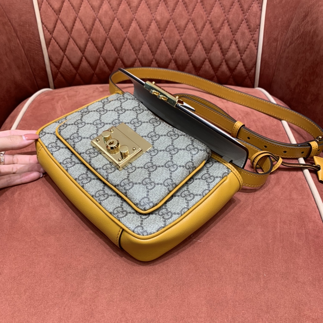 𝙂𝙪𝙘𝙘𝙞 𝙋𝙖𝙙𝙡𝙤𝙘𝙠