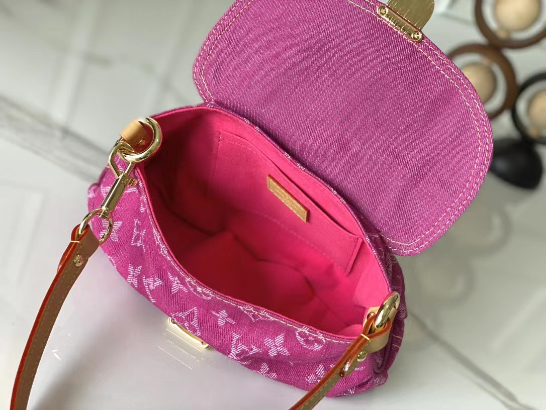 L0vis Vvtt0n Pink Monogram Denim Pleaty