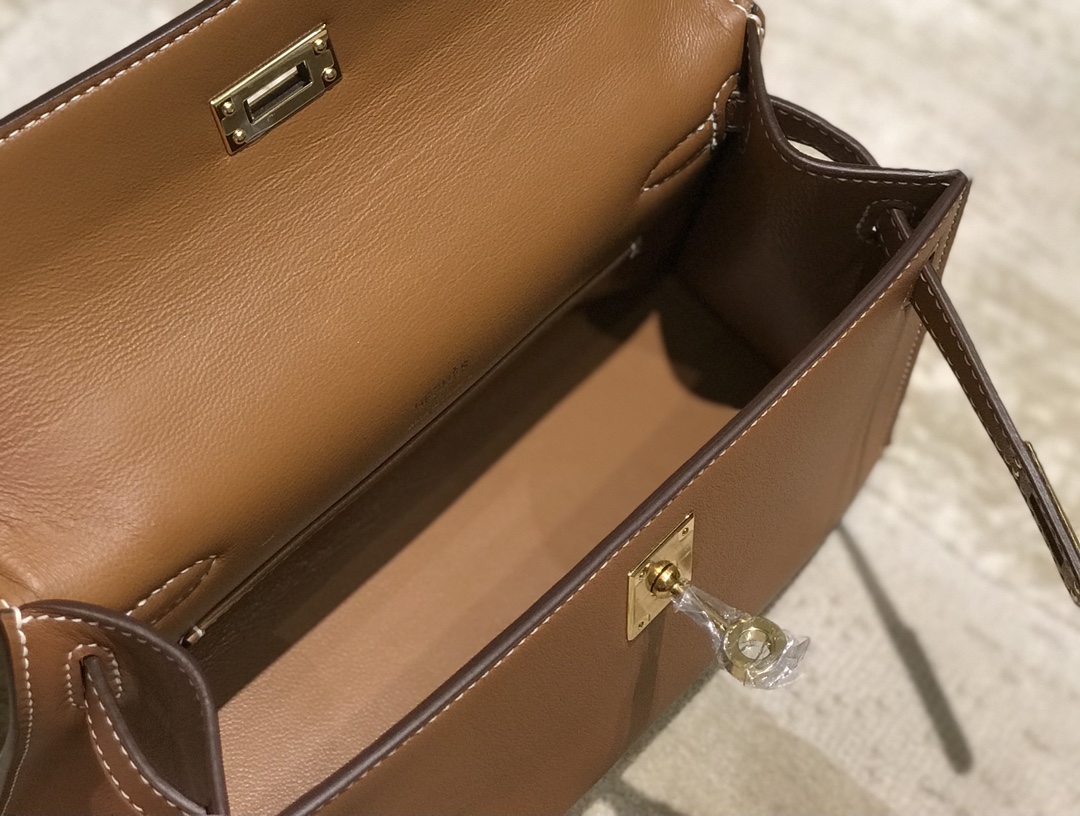 H**me5 Kelly Pochette
