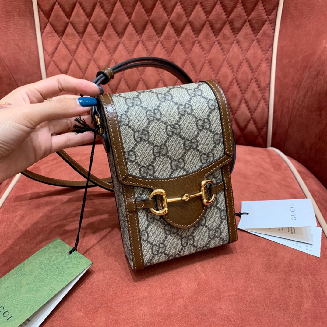 Gv*c1 Horsebit bag