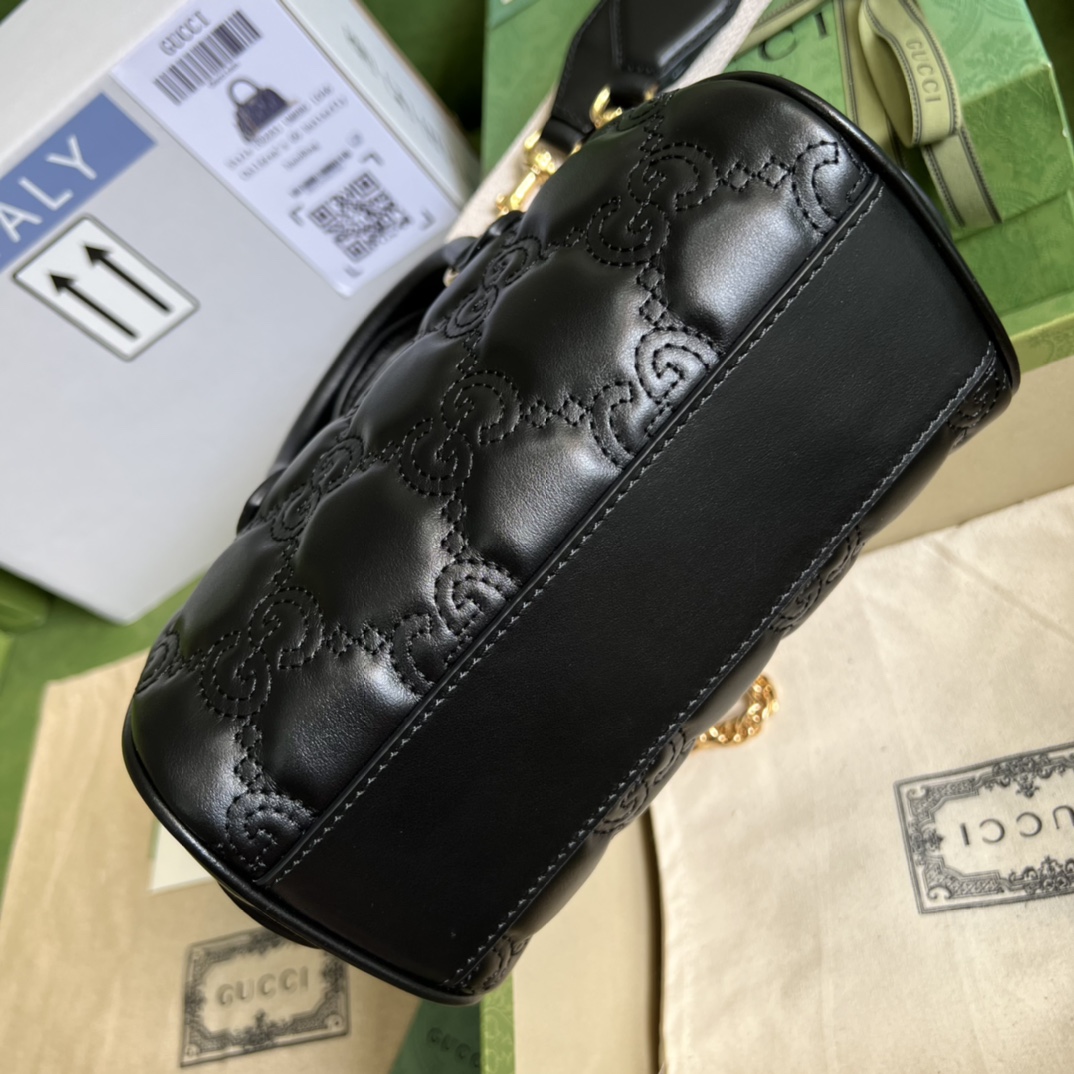 GG Matelassé leather mini bag