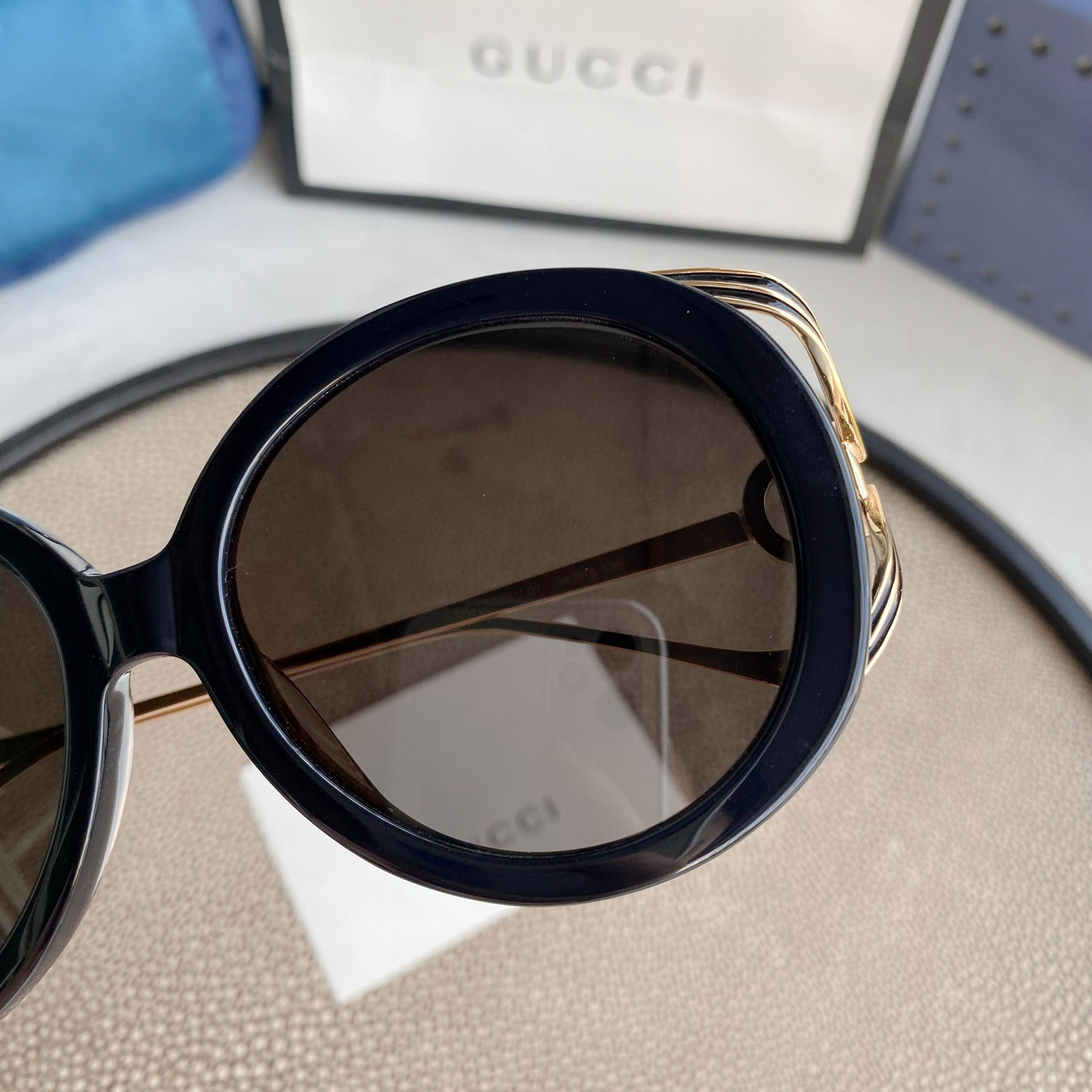 ROUND-FRAME INTERLOCKING G SUNGLASSES