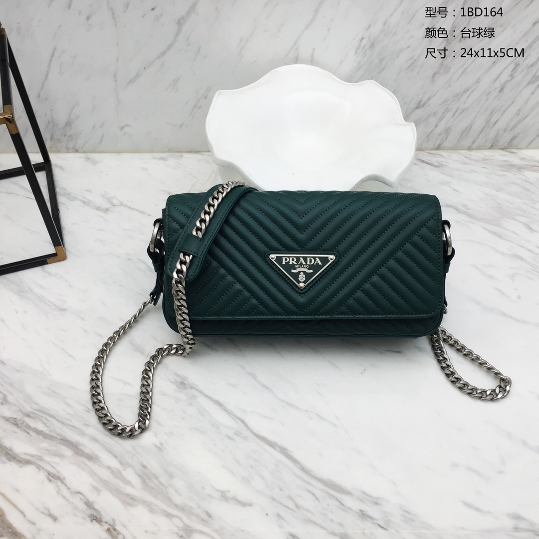 Pra*a Diagramme bag